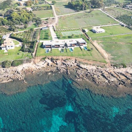 Real Life Homes Luxurious Seafront Villas Each With Their Own Private Pools Korakochori Экстерьер фото