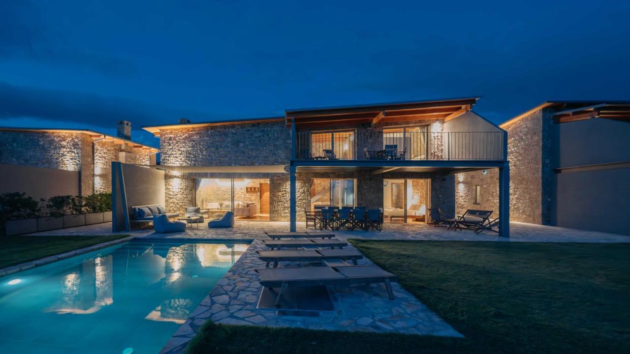 Real Life Homes Luxurious Seafront Villas Each With Their Own Private Pools Korakochori Экстерьер фото