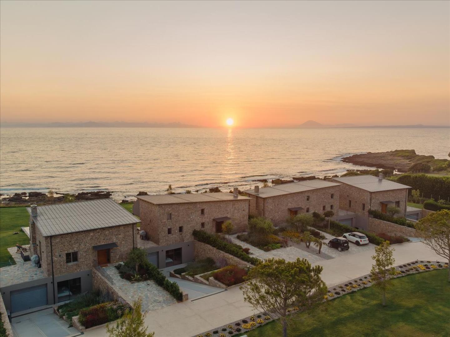 Real Life Homes Luxurious Seafront Villas Each With Their Own Private Pools Korakochori Экстерьер фото