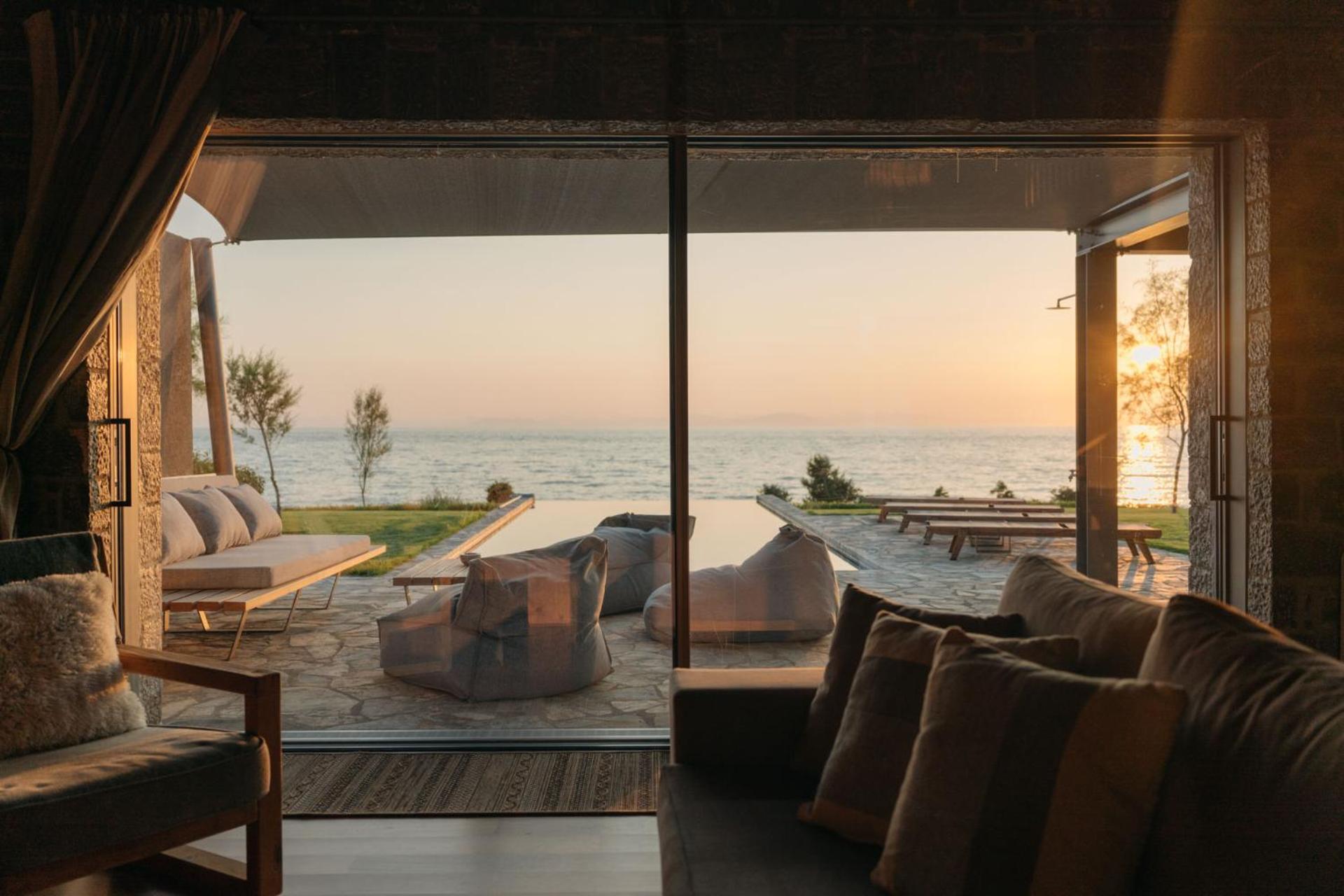 Real Life Homes Luxurious Seafront Villas Each With Their Own Private Pools Korakochori Экстерьер фото
